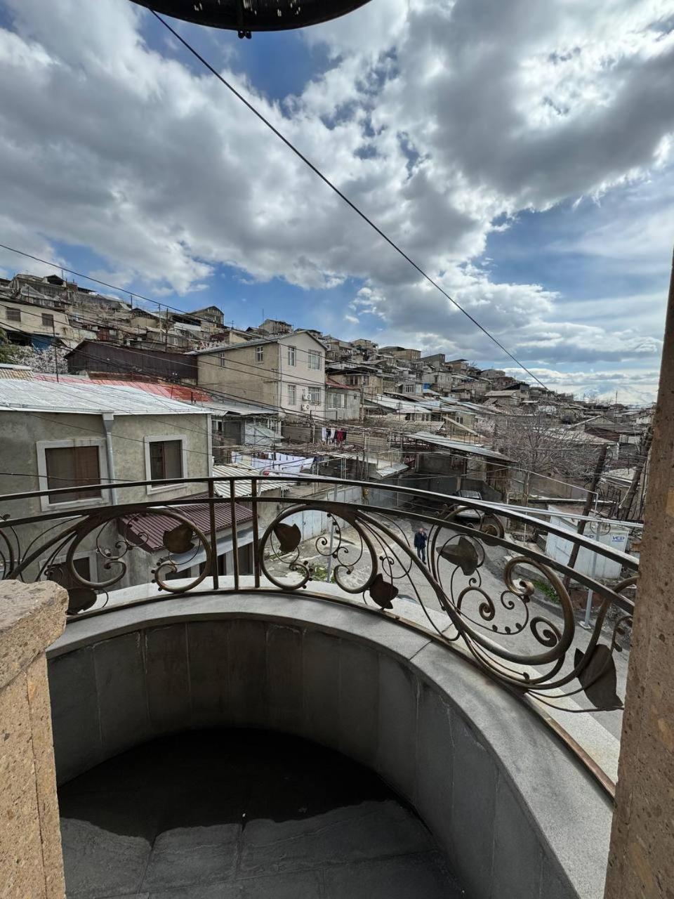 Centre Hotel-Hostel Yerevan Bagian luar foto